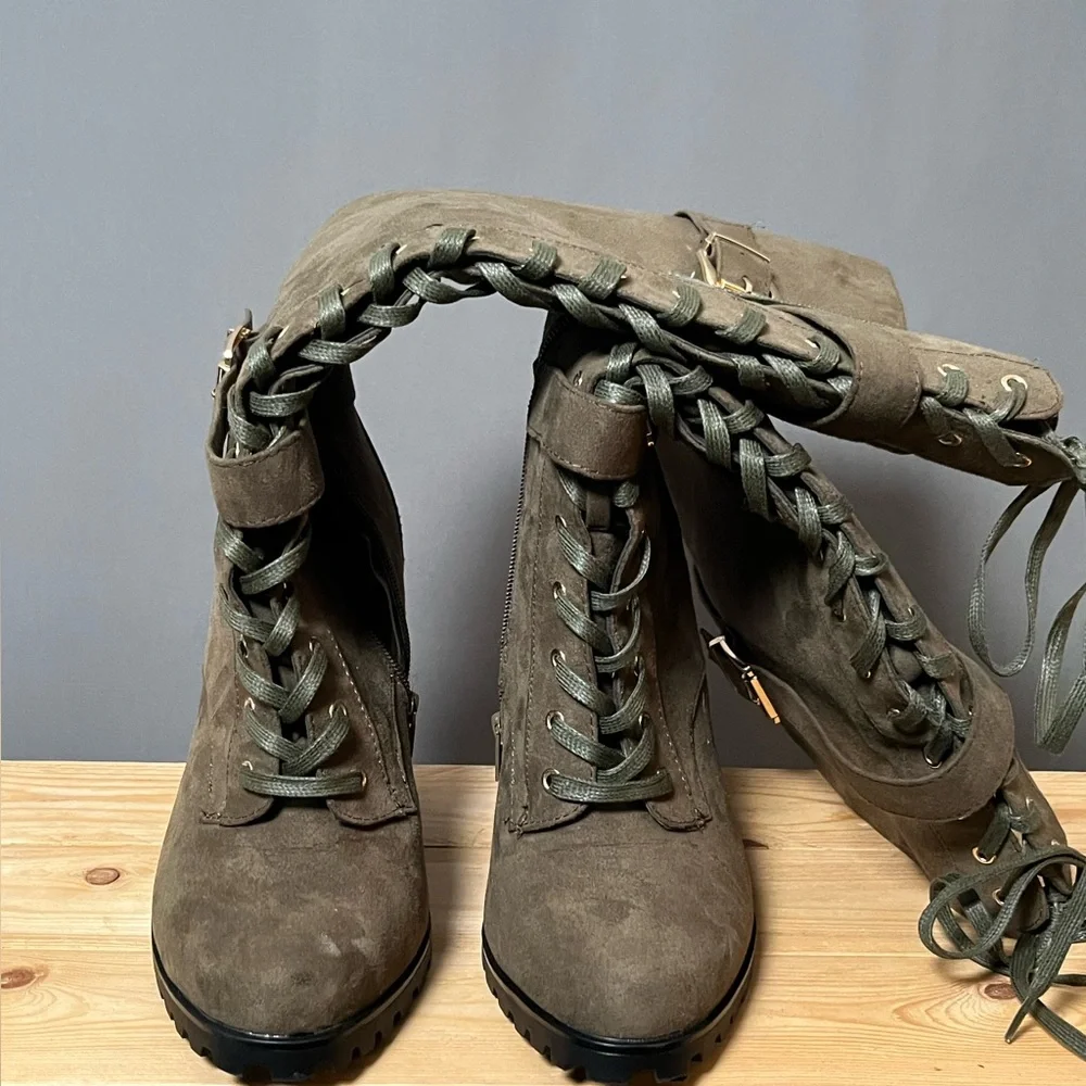 ‼️CLEARANCE Rangi Block Heeled Boots Olive Caviar Lace Up Women's 9 - Picture 4 of 10